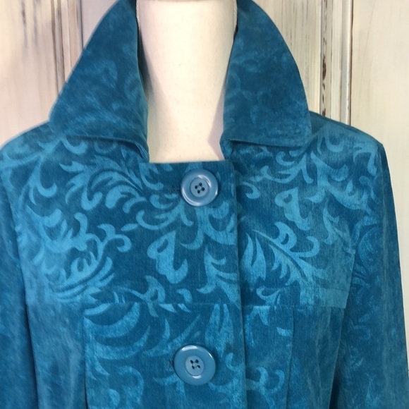 R. Q. T. Vintage Look Embossed Turquoise Lightweight Corduroy Cropped Jacket - Picture 7 of 13